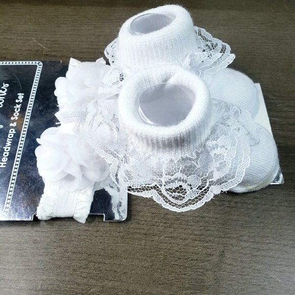 Stepping Stones, White Headwrap & Sock Set, Infants 0-12 Months - Picture 4 of 5